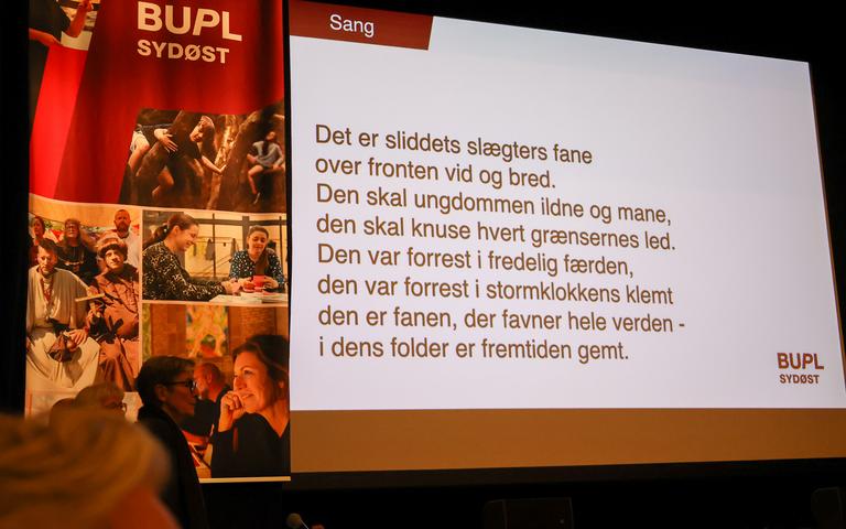 Fællesang_rødt flag