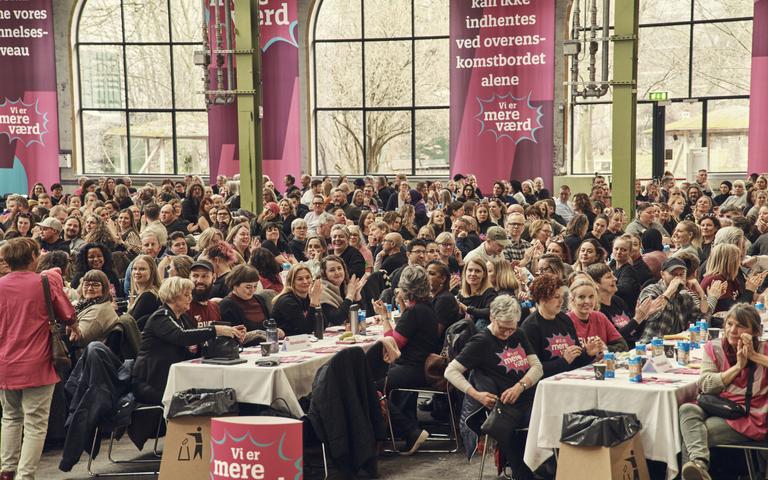 2.000 tillidsvalgte samlet til stormøde.