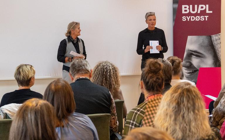 Betina Vincent Andersen, formand i BUPL Sydøst, og Kamilla Seerup, formand i BUPL Sydøsts lederforening