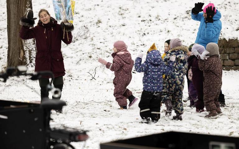 Legepatruljen i Tårnby Kommune er på tur med børn fra Børnehaven Saltværksvej