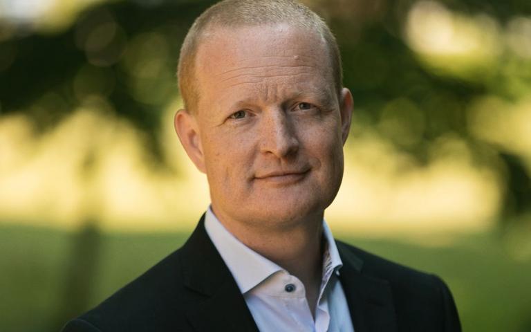 Administrerende direktør i Pædagogernes Pension Sune Schackenfeldt tager Trumps indsættelse som præsident i USA med ophøjet ro