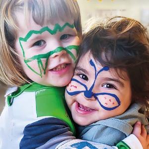 Børnehusene Kokkedal har budt nye traditioner velkomne og gentænkt de gamle. Sådan har de vendt sur pligt til stærk pædagogik.