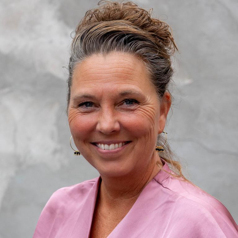 Anja Wollesen gentopstiller