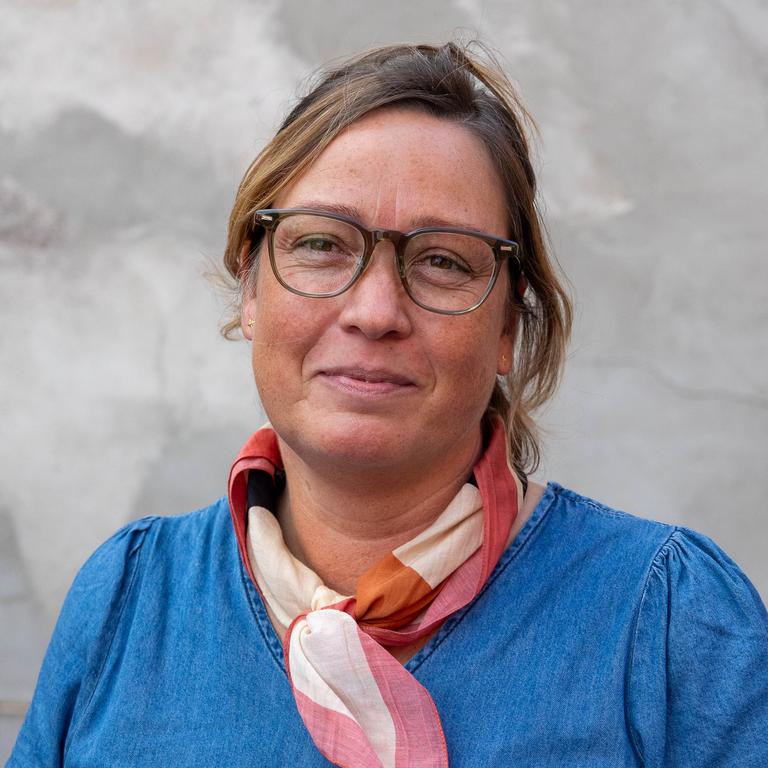 Christina Reinhold Jakobsen genopstiller