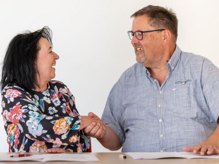 Formand Liselotte Thomsen og formand Peter Kristensen