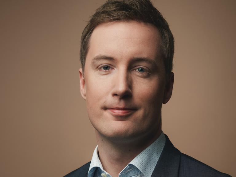 Portrætfoto af børne- ældre og boligminister Jacob Mark (SF)