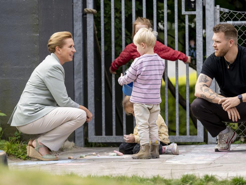 Statsminister Mette Frederiksen på pressemøde i Børnehuset Haven i Aarhus