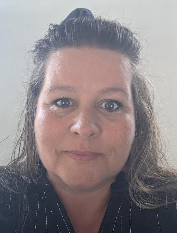 Mai-Britt Holm