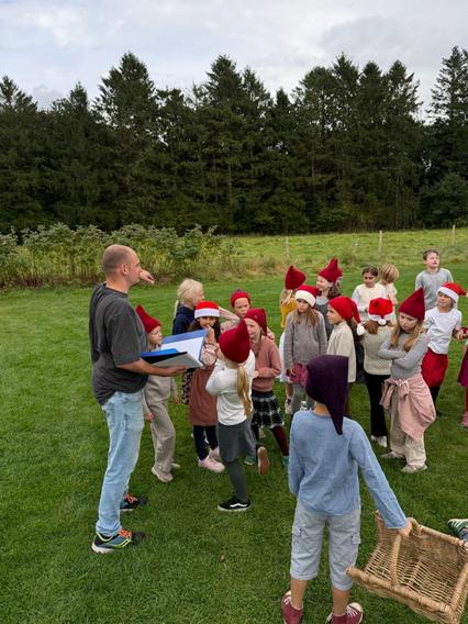 Foto fra Kongevejens Skole og SFO's optagelser af filmen 'Juleklokkens Hemmelighed'